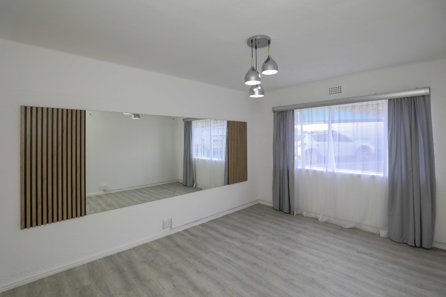 2 Bedroom Property for Sale in Woodstock Western Cape